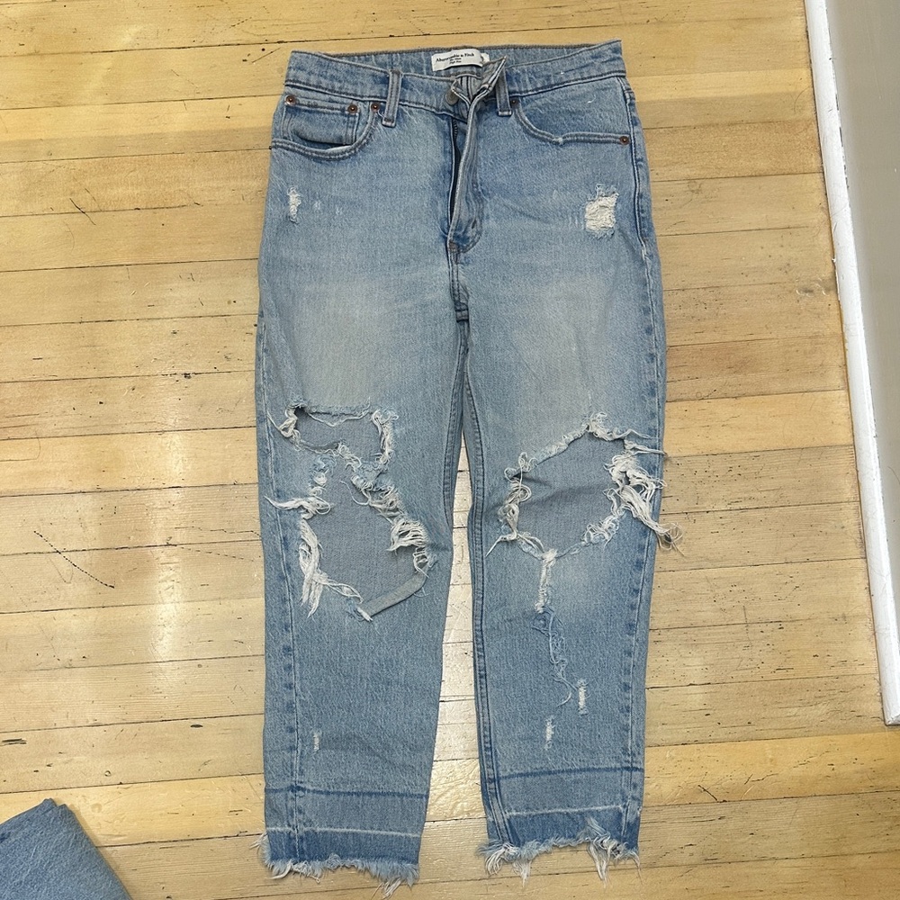 Abercrombie Mom Jean